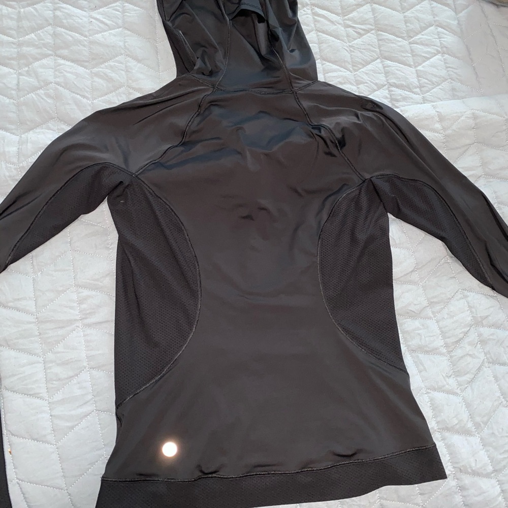 Lululemon pullover - Picture 4 of 4